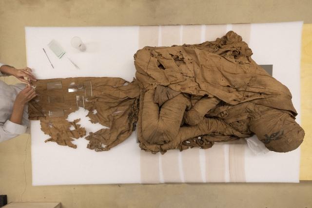 “L’uomo svelato”: un’antica mummia egizia a Palazzo Mathis