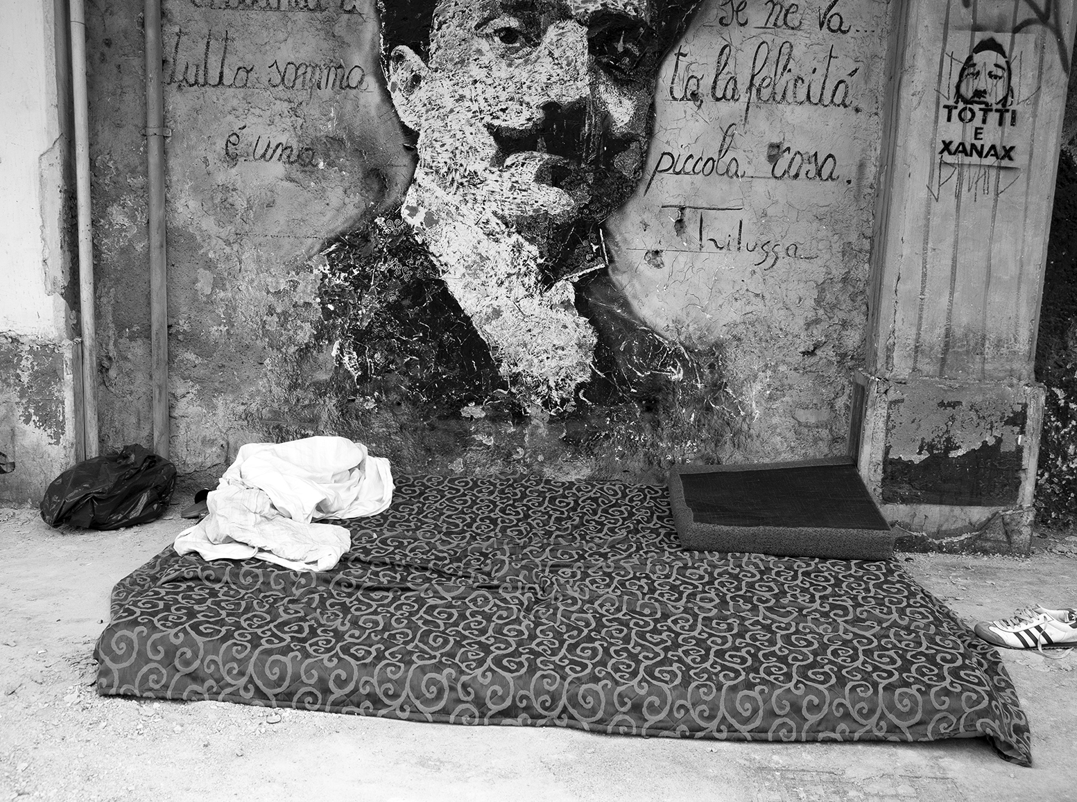 "Senza tetto. Gli invisibili": la mostra fotografica di Aldo Galliano