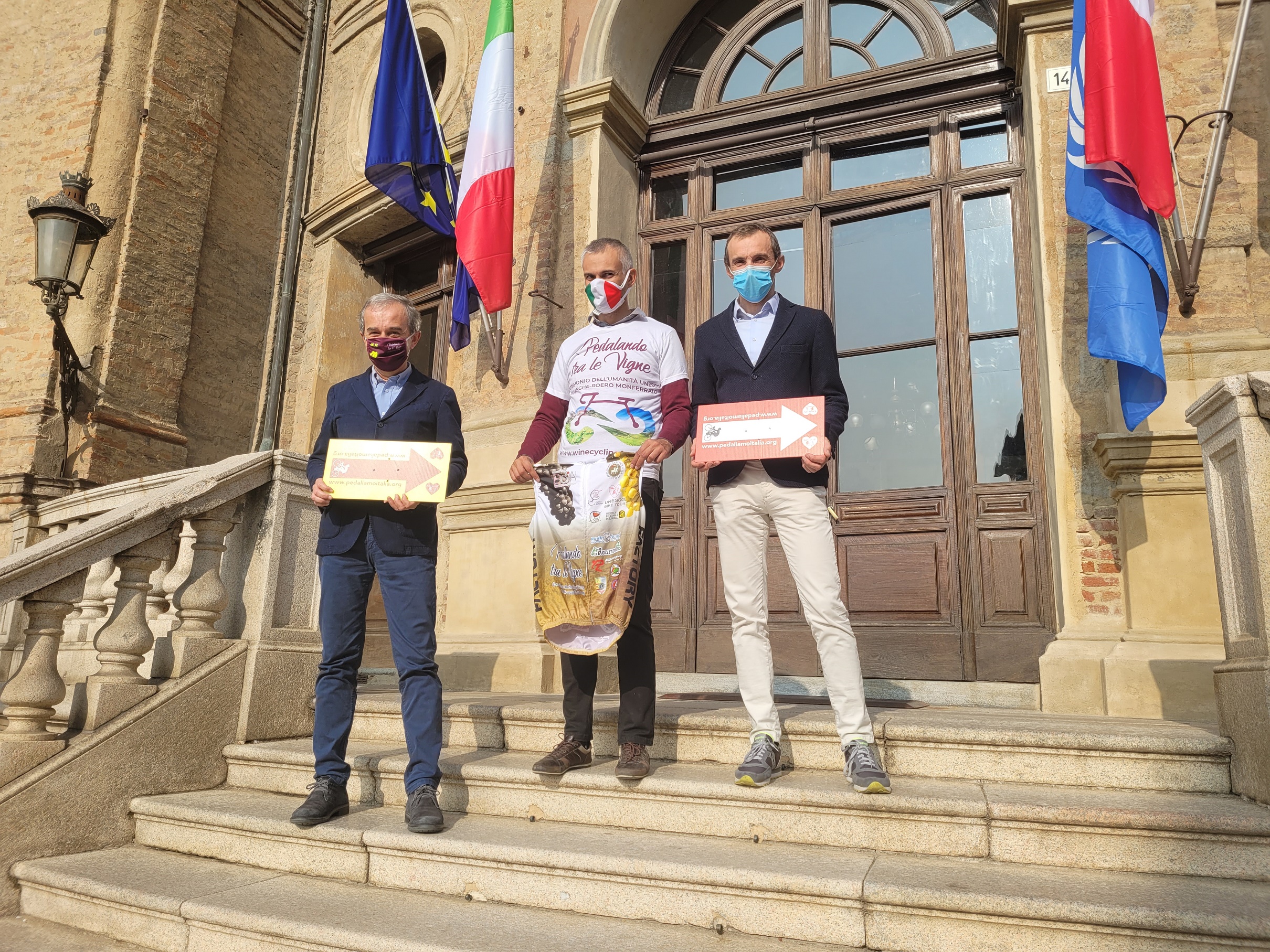 Pedalando tra le vigne nei paesaggi Unesco