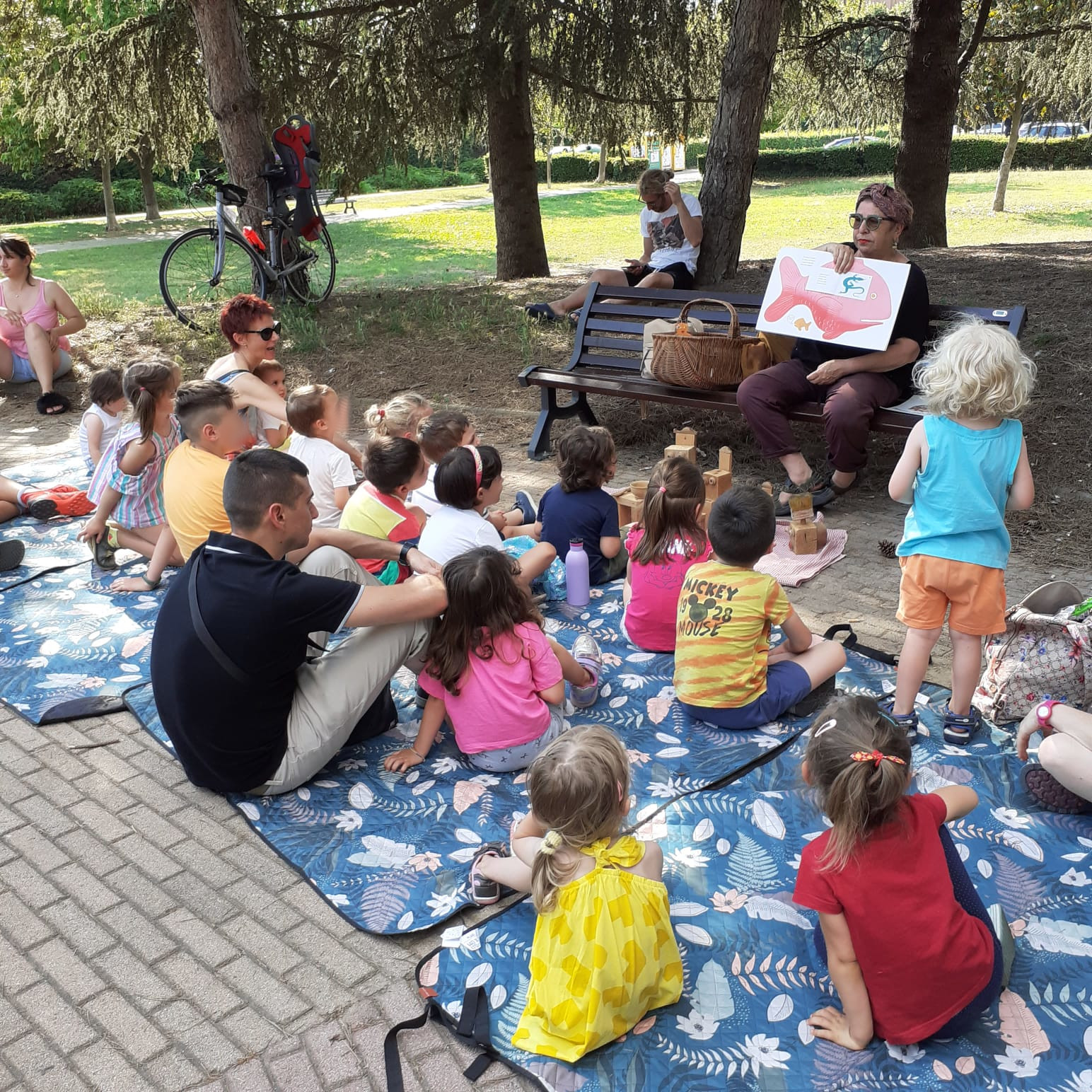 Letture animate nelle aree verdi della città