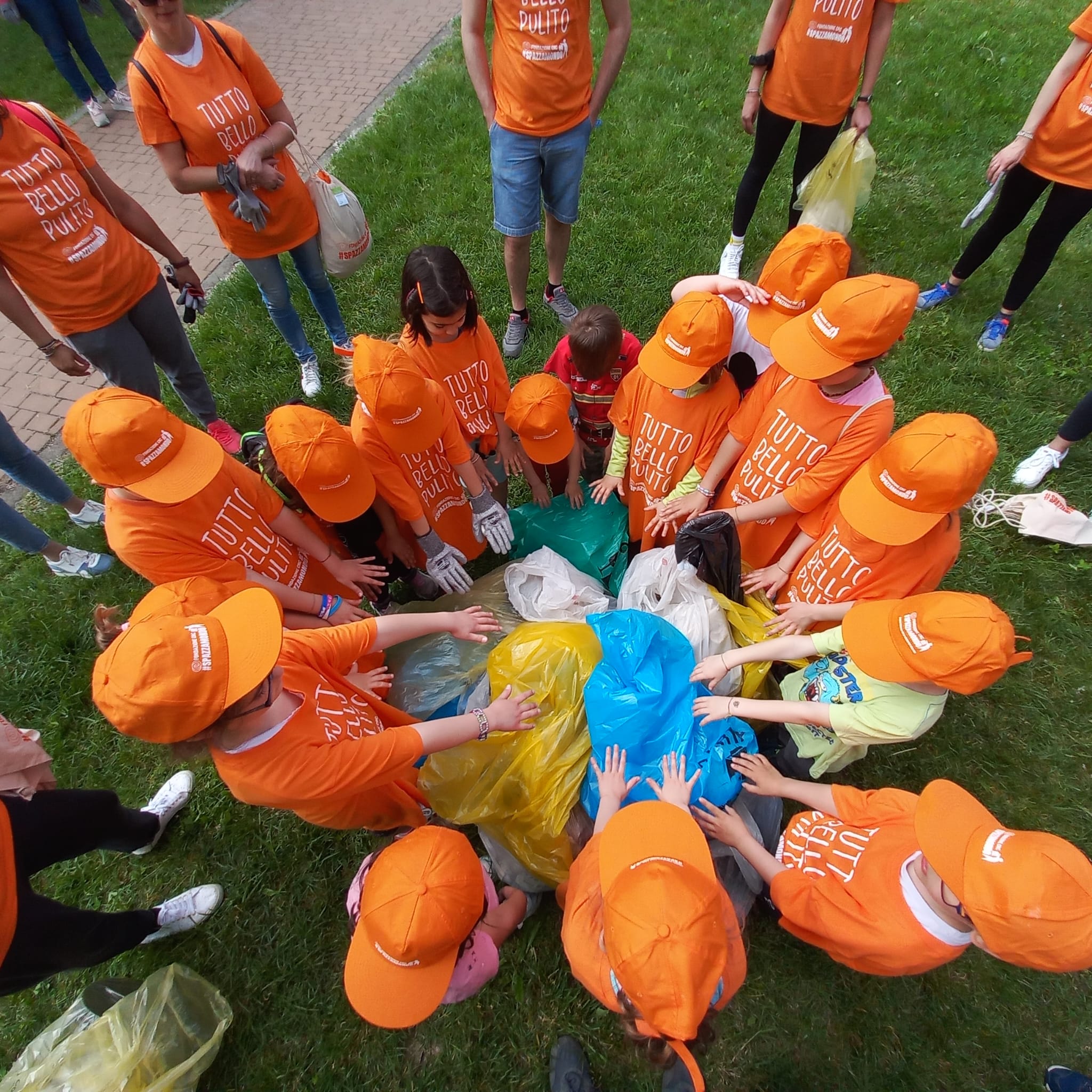 “Spazzamondo”: oltre 300 braidesi impegnati a pulire la città