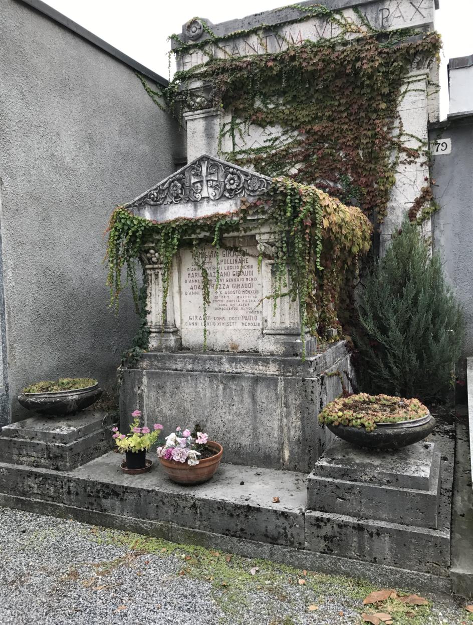 Cimitero di Bra: indetta una gara per dieci tombe storiche