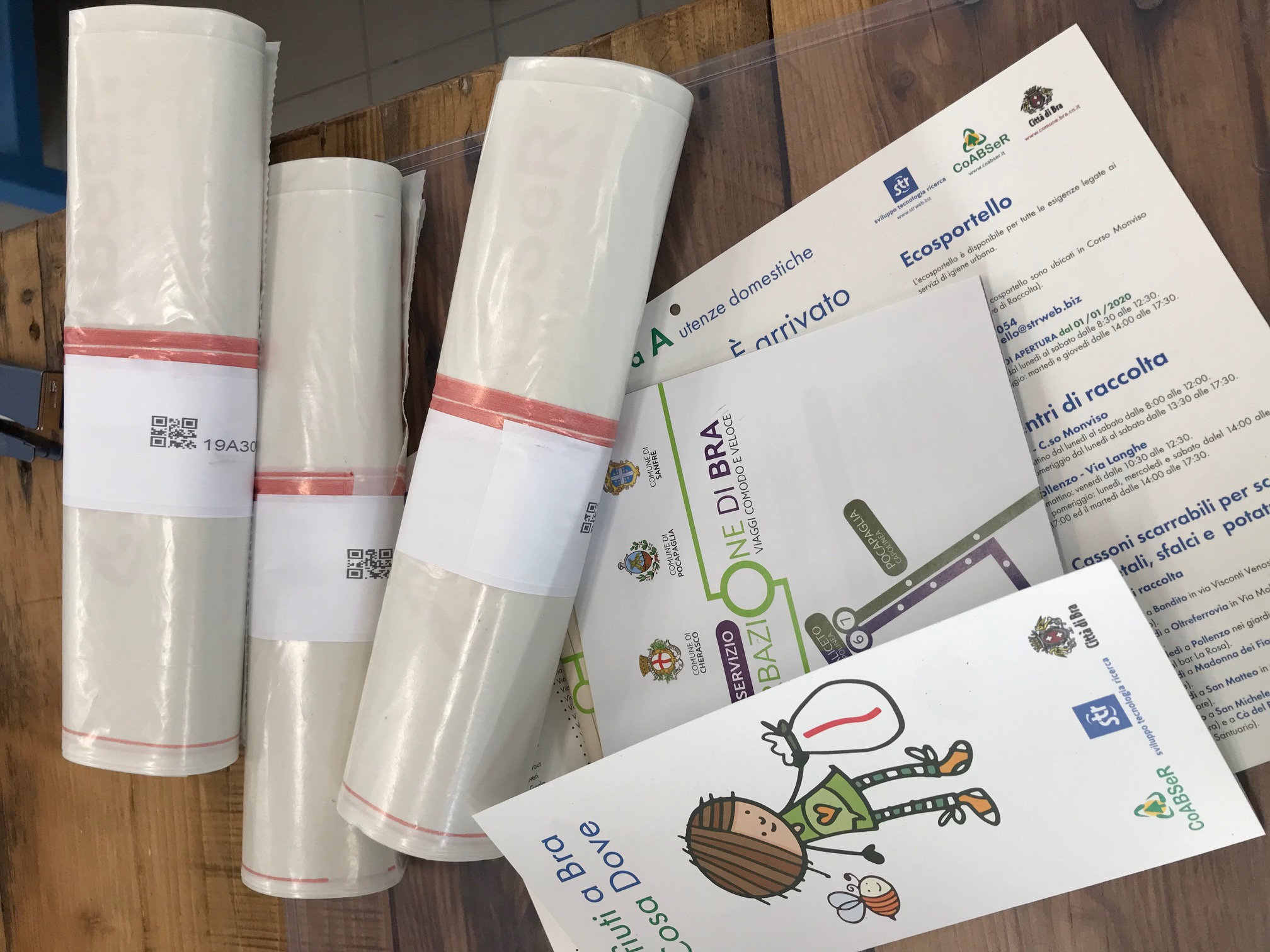 Raccolta rifiuti: ultimi passaggi sacco arancione, dal 2020 solo sacco bianco