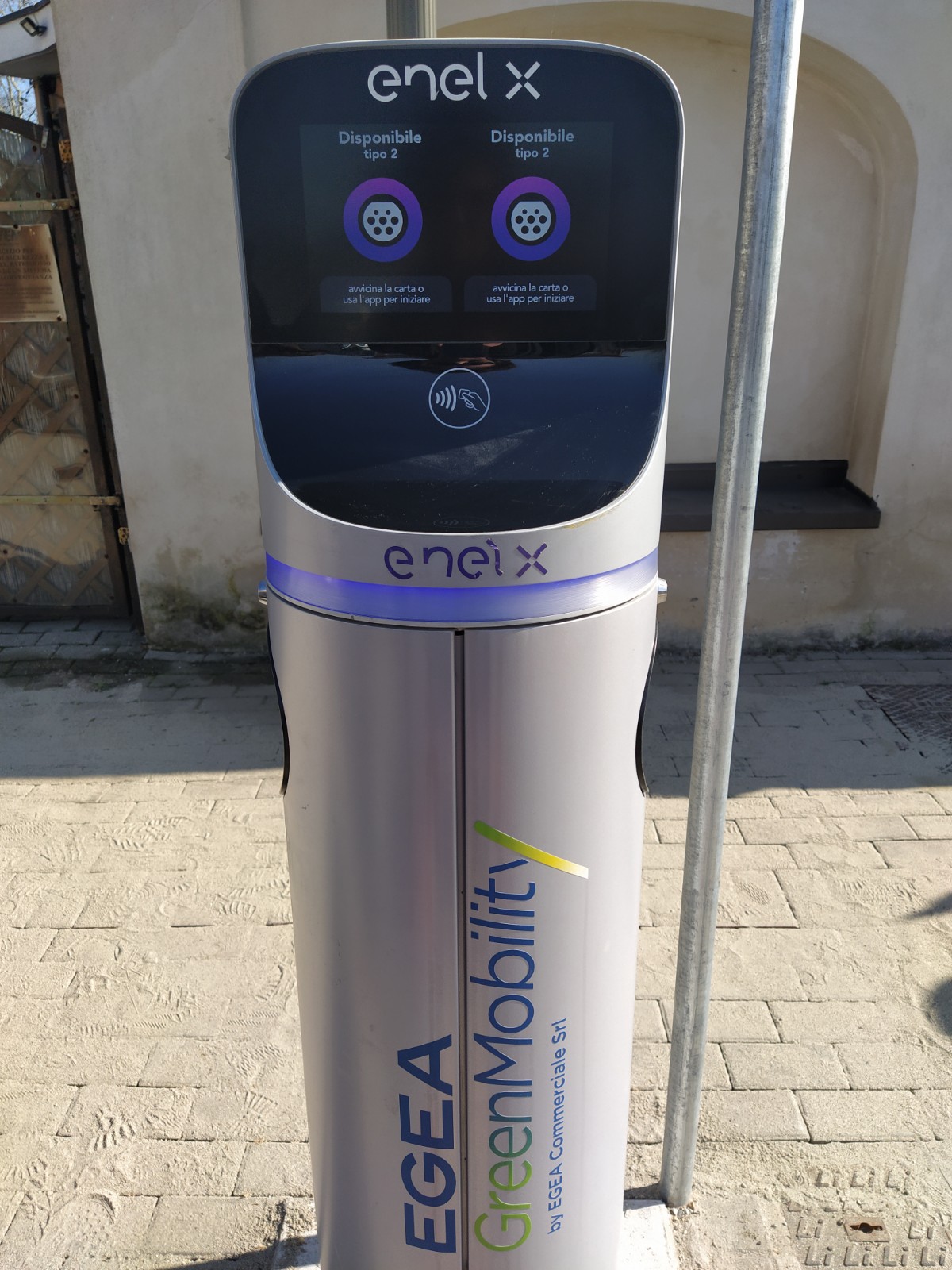 Bra: attivata la prima stazione pubblica per la ricarica di mezzi elettrici