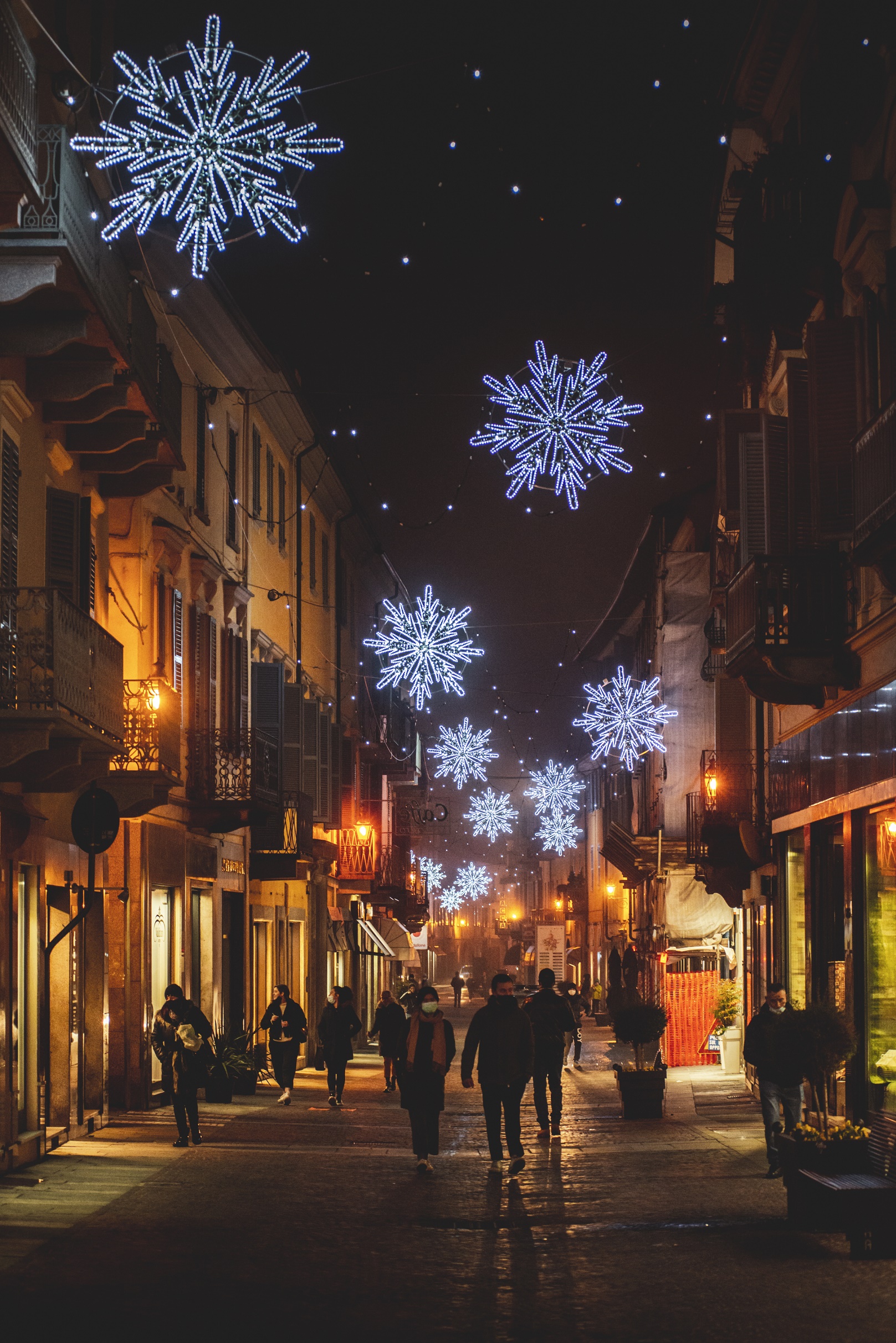 Bra accende il Natale