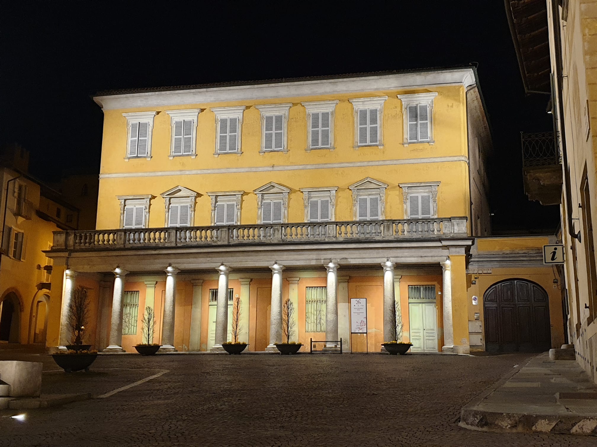 Bra: luci accese su endometriosi e autismo