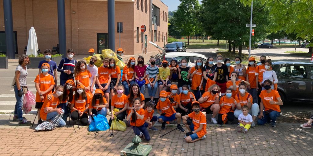 Spazzamondo: in azione a Bra 350 volontari