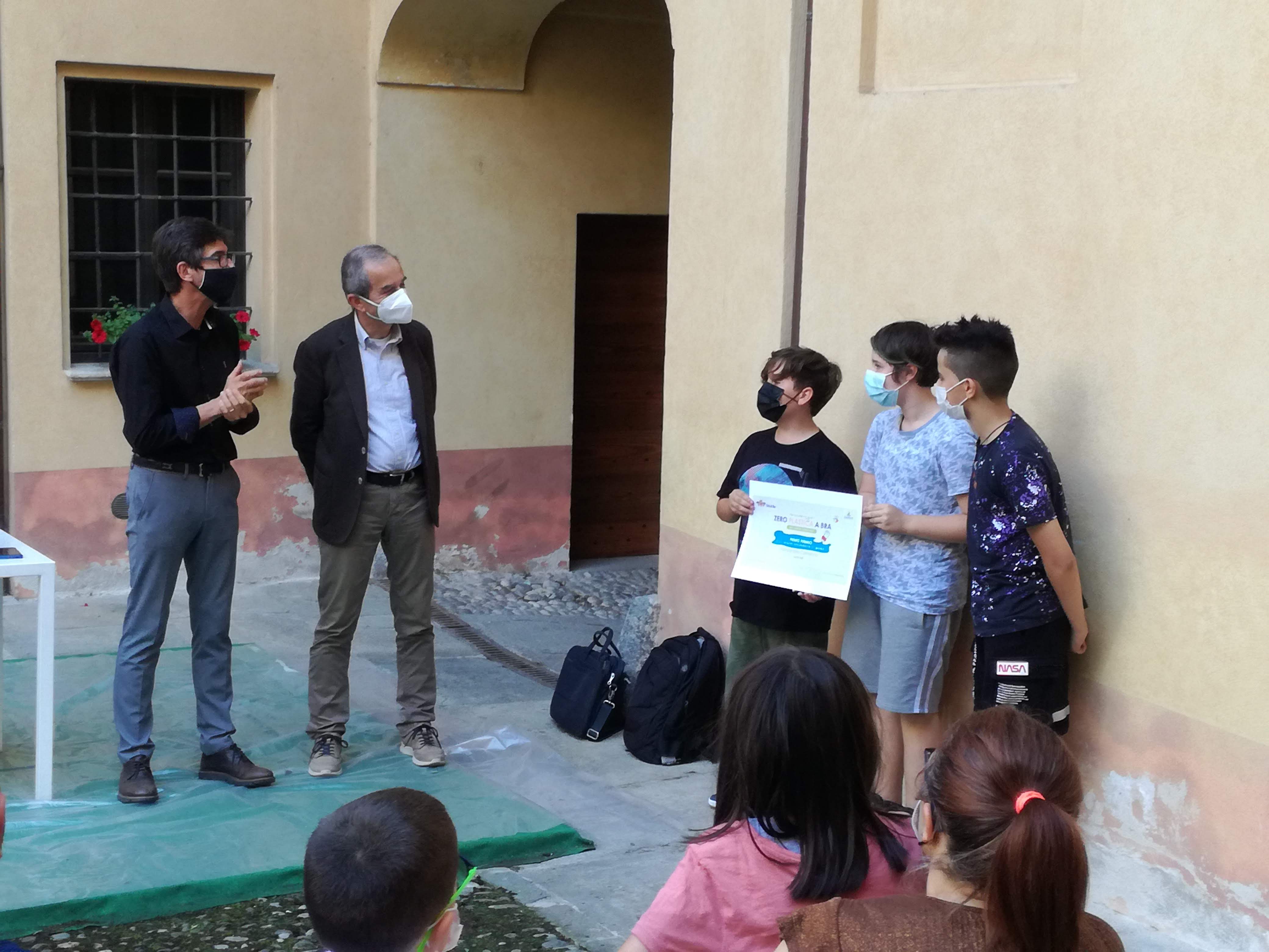 Zero plastica a Bra - I vincitori del concorso "Bevi comodo e spendi meno"